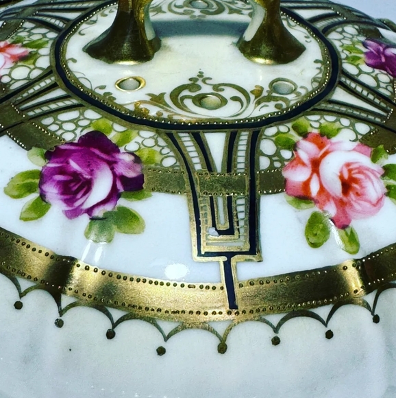 Antique Noritake Nippon Rose Cheese Plate Domed Vented Lid, Hand Painted is brea - Picture 10 of 17